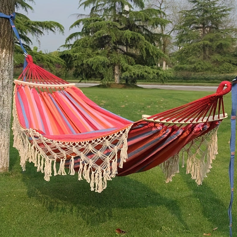 Boho-Hängematte Lunaria Breeze | Mit Pompons & Streifen | Baumwolle | Für 2 Personen | 43–54 kg Tragkraft
