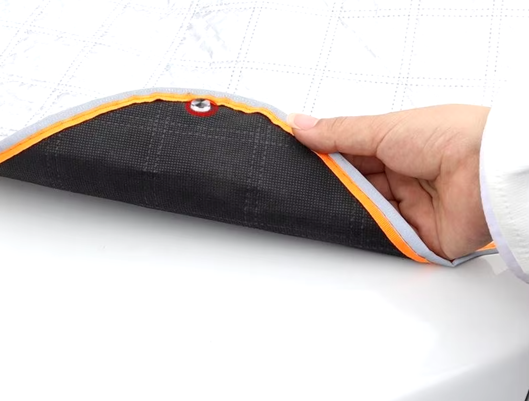 IceBlocker - Hochwertiger magnetischer Schneeschutz für Autos