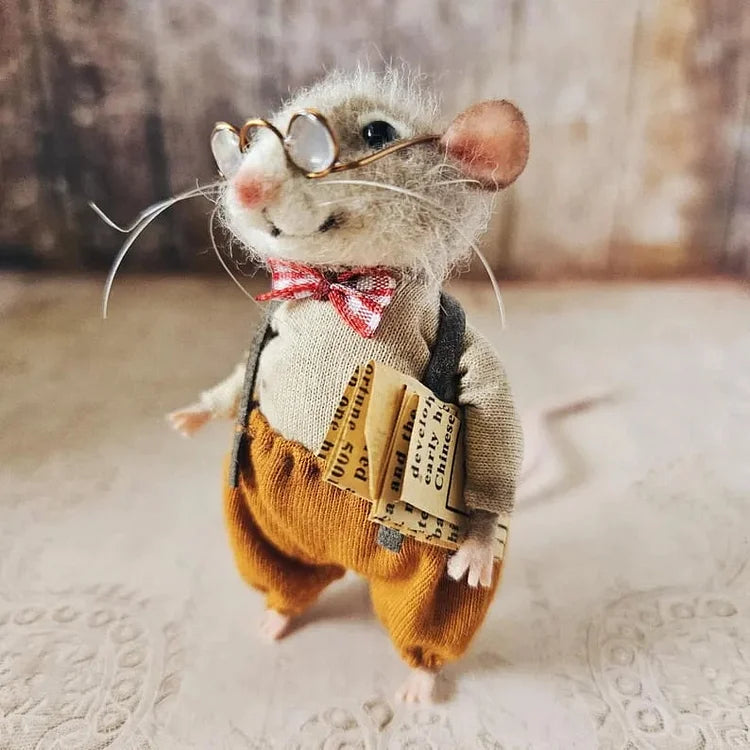 WhiskerWool™ – Handgefertigte, nadelfilzte Maus