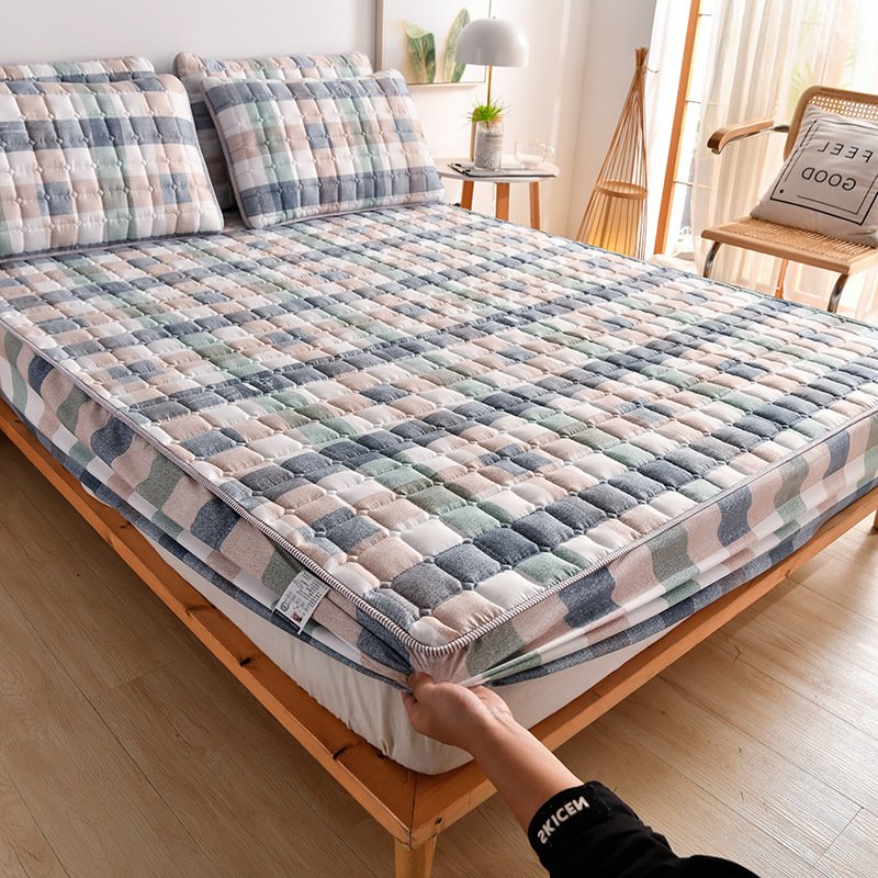 CushioLux - Atmungsaktiver seidiger Matratzenbezug