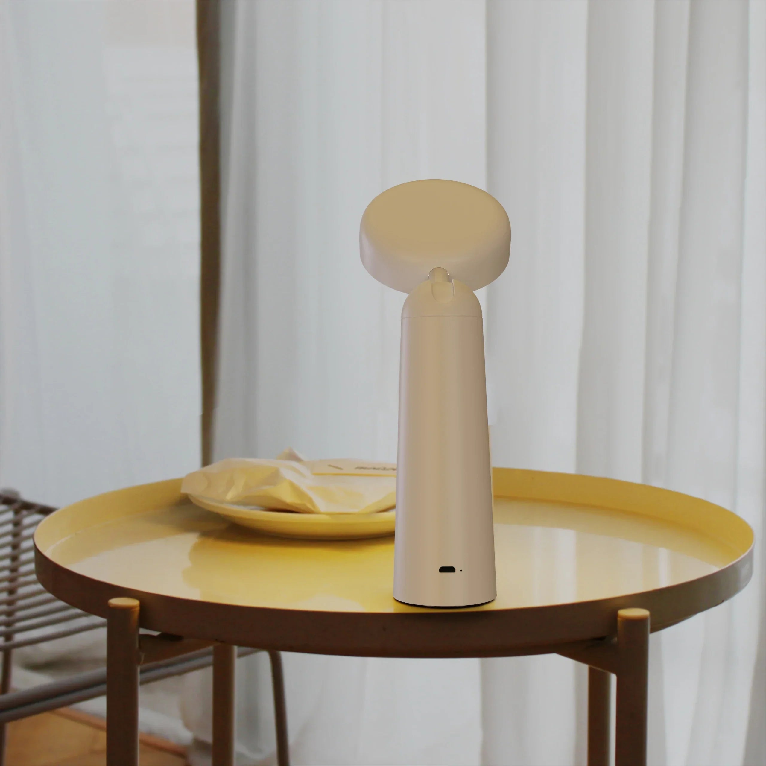 LuminaArt – Die innovative Design-Tischlampe!