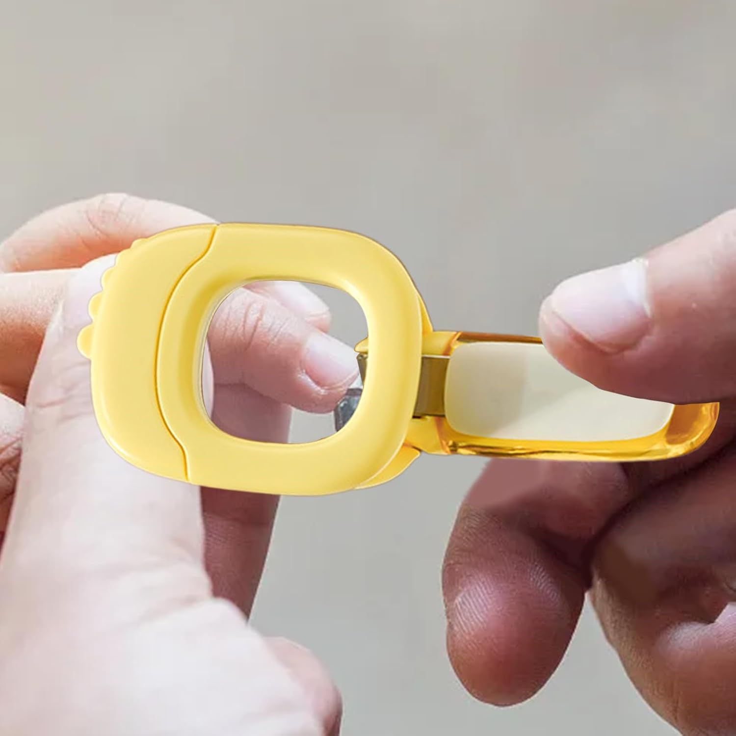 RightTrim – 3-in-1 Nagelknipser für sichere und stressfreie Babypflege
