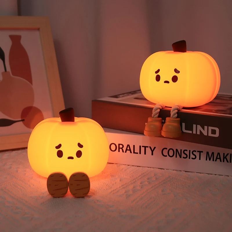 LumiKürbis | Niedliche LED Nachtlampe | Dimmbar & USB-Aufladbar | Warmes Stimmungslicht