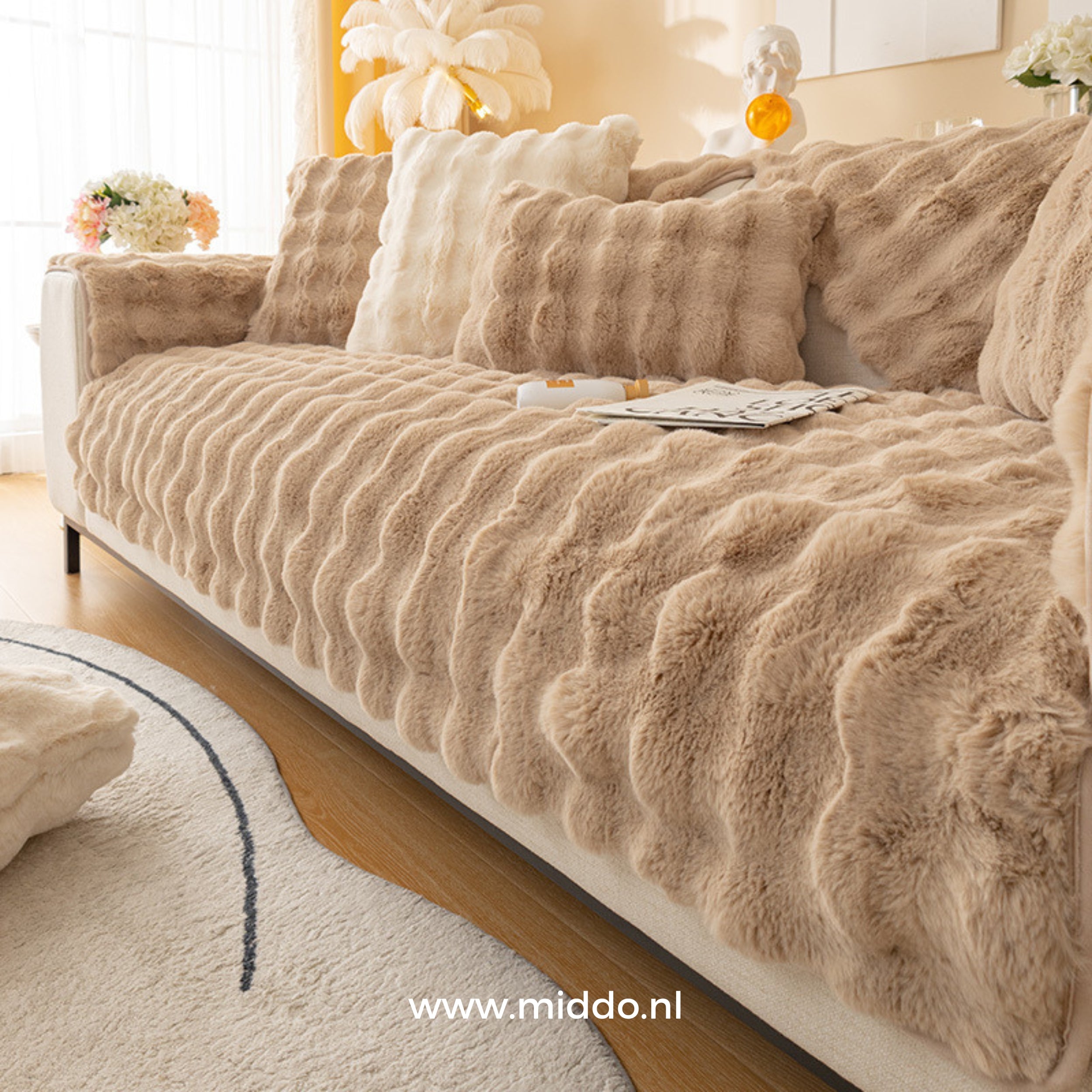 Plushy - Luxuriöser Sofaschutz, ultimativer Komfort und Weichheit!