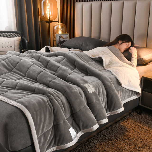PureCuddle - Korallen Fleece-Decke mit Verdickung