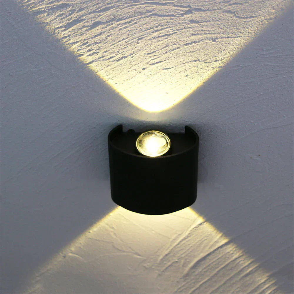 Velunara LED Wandleuchte Modern | 40 LEDs | Warmweiß 3000K | IP65 Wasserdicht | 7,7×7,7 cm | Aluminium