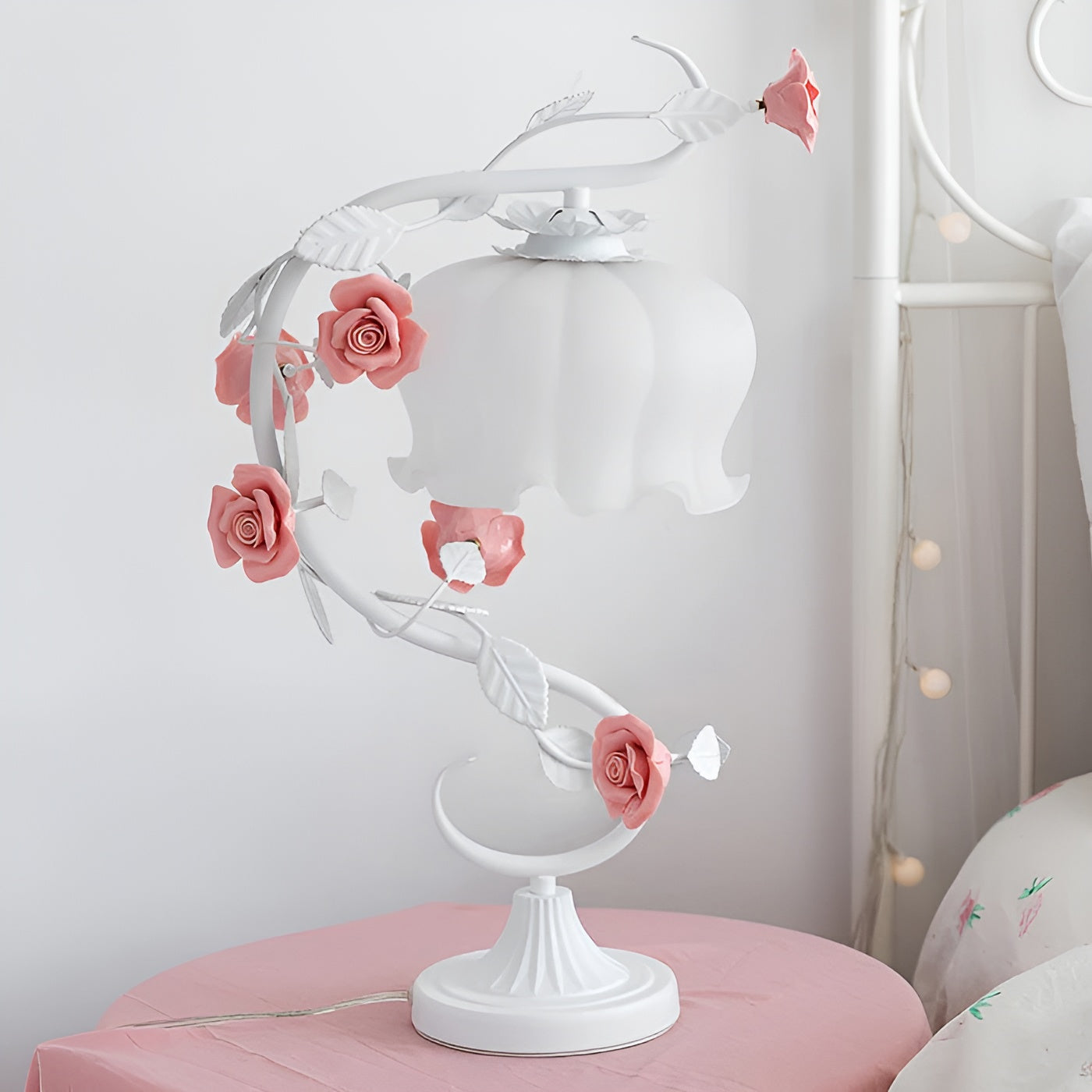 Rosavera Rosenlampe unter Glas | Handgefertigte Echtrosen | Warmes LED-Licht | Shabby Chic Design