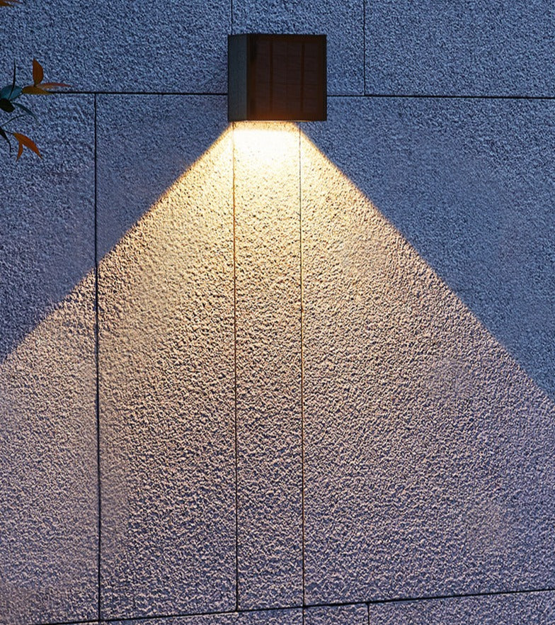 Solar Wandleuchte LUNORA | Mit Dämmerungssensor | Wetterfest IP65 | Warm- & Kaltlicht | 10,5x6 cm