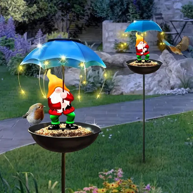 Solar Gartenleuchte ElfBird | Mit Vogeltränke & Elfenfigur | Outdoor Solar Lampe aus Gusseisen | Wetterfest & Dekorativ