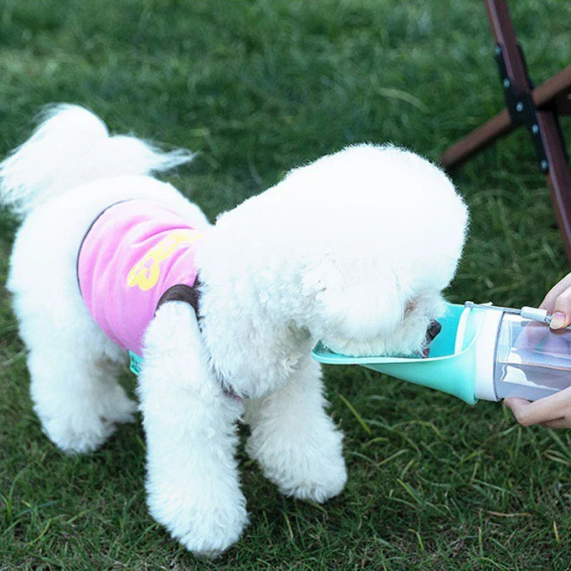 AquaPaws 2-in-1 Hunde-Wasserflasche | Mit faltbarem Napf & Futterfach | Für kleine & große Hunde | Ideal für unterwegs