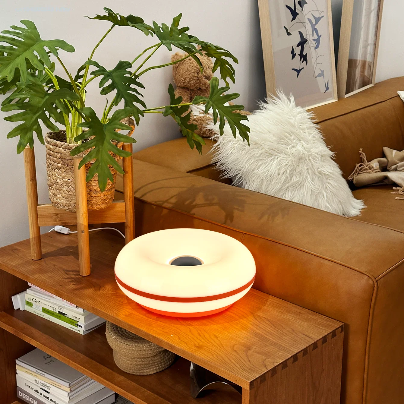 Tischlampe Luminoro Bauhaus | USB & Touch | RGB 16 Farben mit Fernbedienung | Ambientelicht für Wohn- & Schlafzimmer