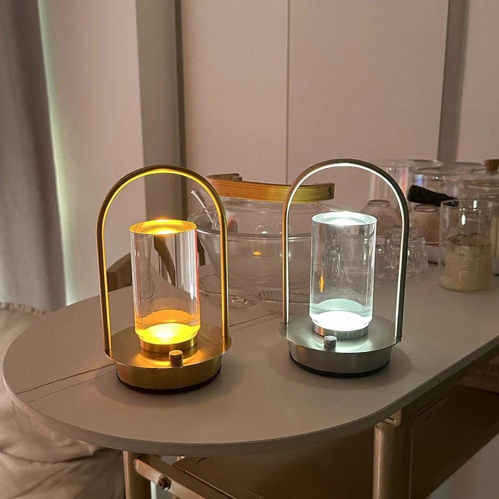 AuroraGlow LED Tischlampe | 3 Lichtfarben & Touch-Dimmung | Wiederaufladbar 2000mAh | Modernes Design | 18 × 9 cm
