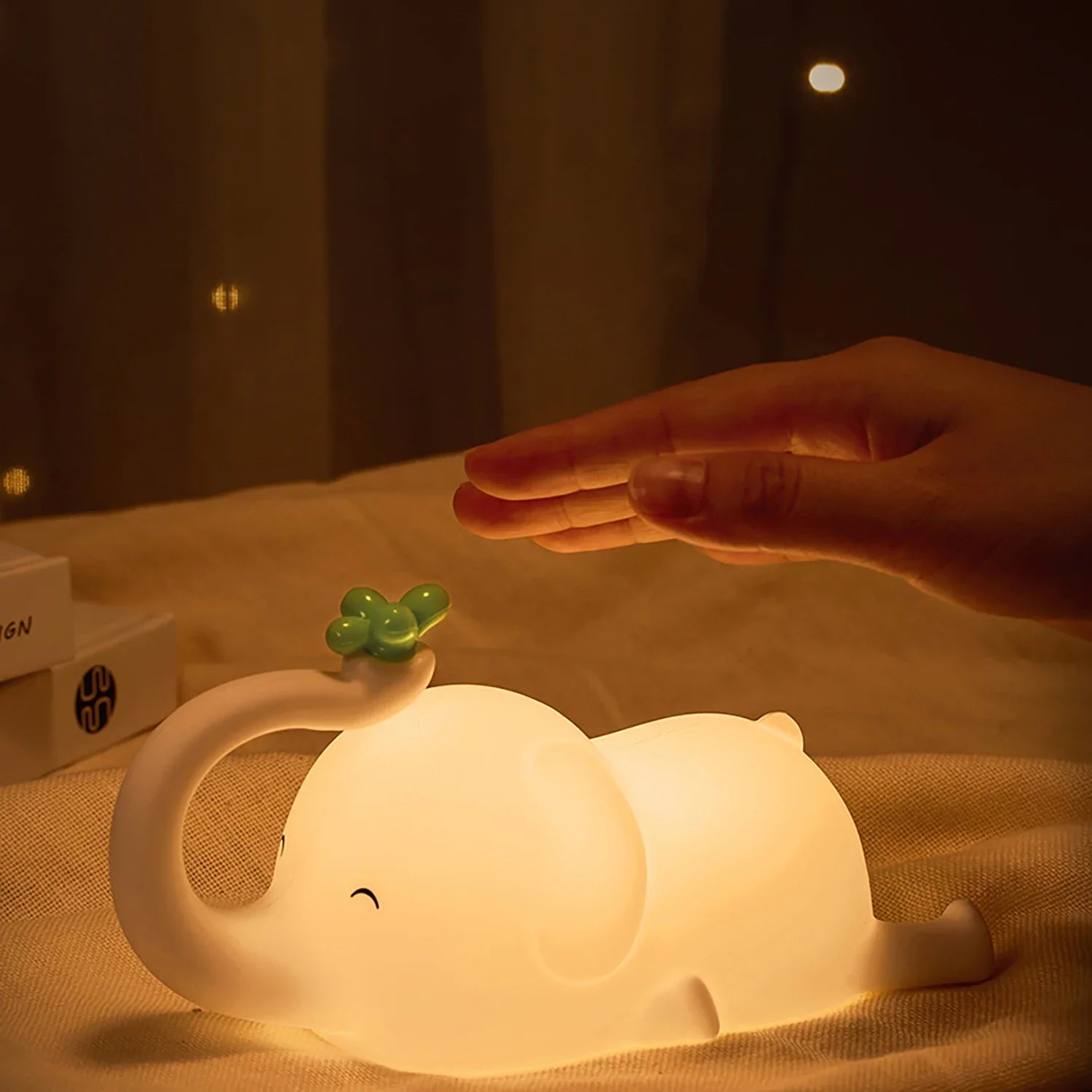 LumiDum LED Nachtlicht | Weiches Silikon | 3 Helligkeitsstufen | Tragbar & Wiederaufladbar | 17,7 × 9,1 cm