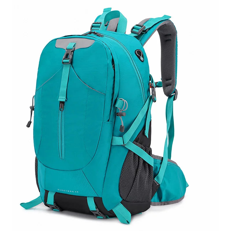 Reiserucksack TrekVault 40 | 40 L Outdoor-Rucksack mit Regenhülle | Für Wandern, Reisen & Alltag | 31 × 20 × 52 cm