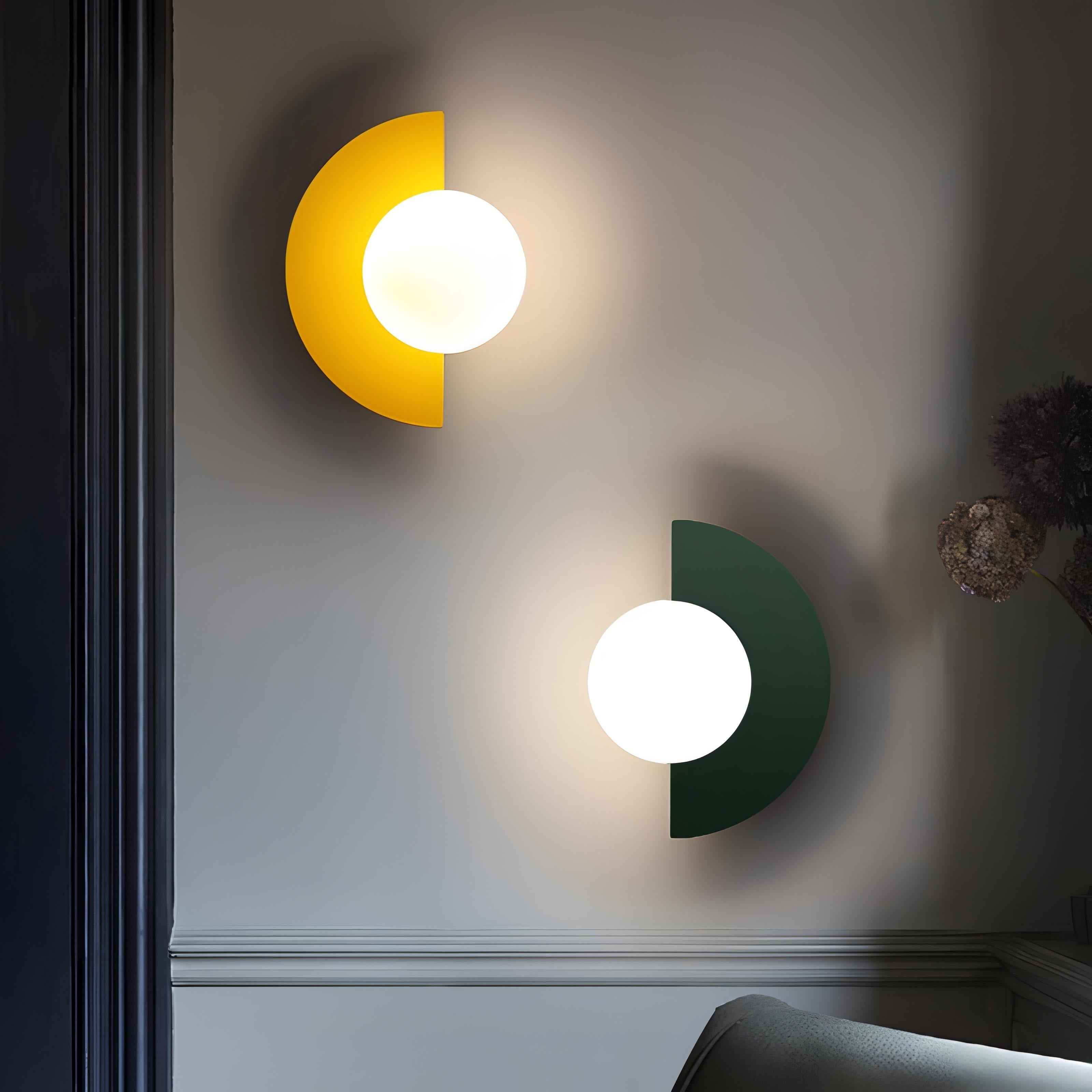 NordLume Wandlampe | Skandinavisches Design | LED-Beleuchtung | Halbkreisform Metall 25×15 cm
