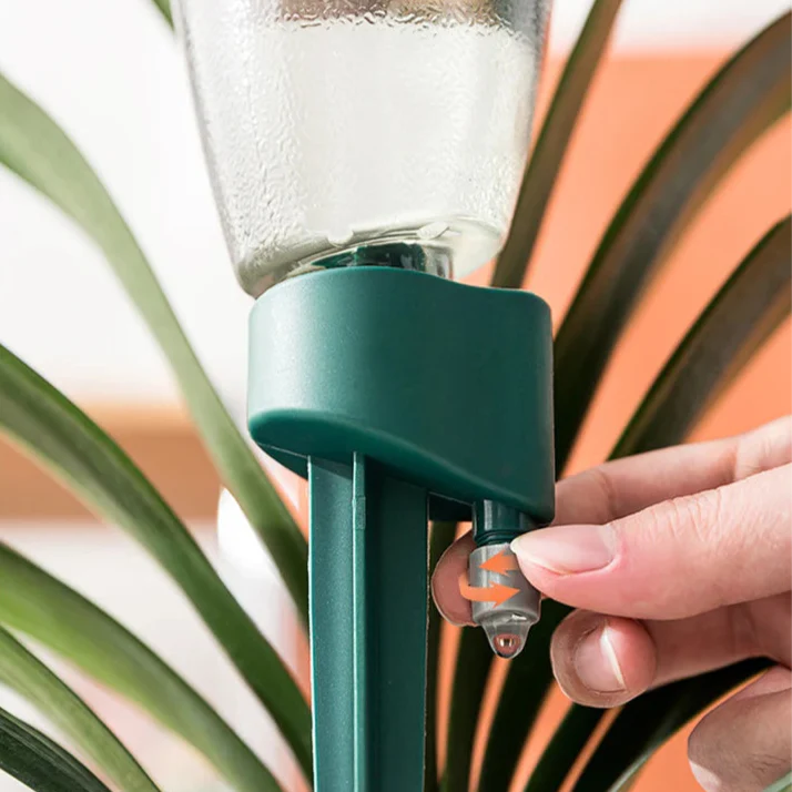 Automatischer Bewässerungsaufsatz | Für PET-Flaschen | Tropfbewässerung mit Geschwindigkeitsregulierung | 2er-Set
