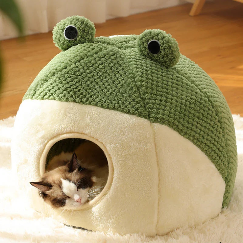 Haustierhöhle FroggiHome | Kuscheliges Frosch-Design | Halbgeschlossen & Rund | 40–50 cm | Für Katzen & kleine Hunde
