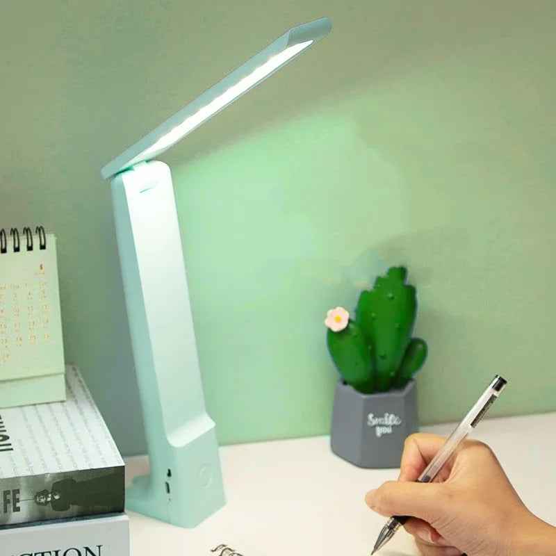 Lumora LED Tischlampe | Dimmbar & Touch-Bedienung | 3 Lichtfarben | Akku 20h | Weiß/Rosa/Blau