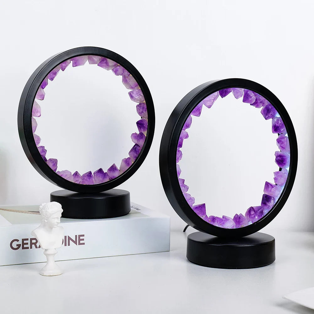 Kristalllampe AmethyLight | LED Tischlampe | Natürlicher Amethyst | Heilstein & Wohn-Deko | Ø ca. 12 cm