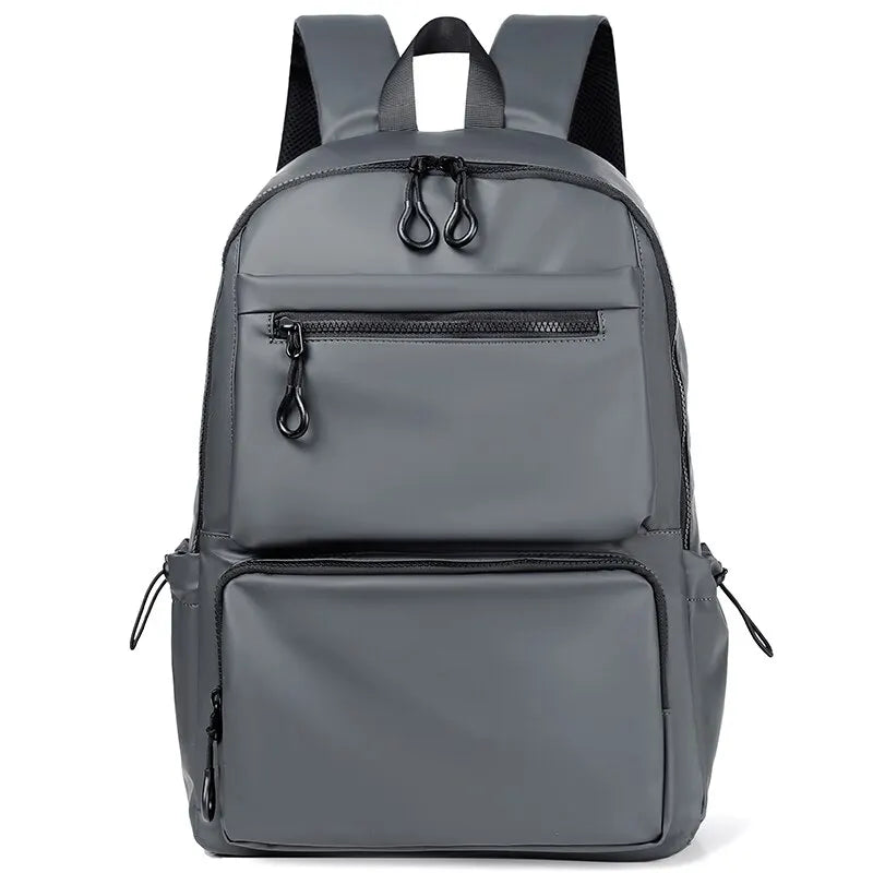 Laptop-Rucksack Menqor UrbanShield 14" | Wasserfester PU-Rucksack für Herren | 28,5 × 43 × 13 cm | Leicht, robust & mit Laptopfach