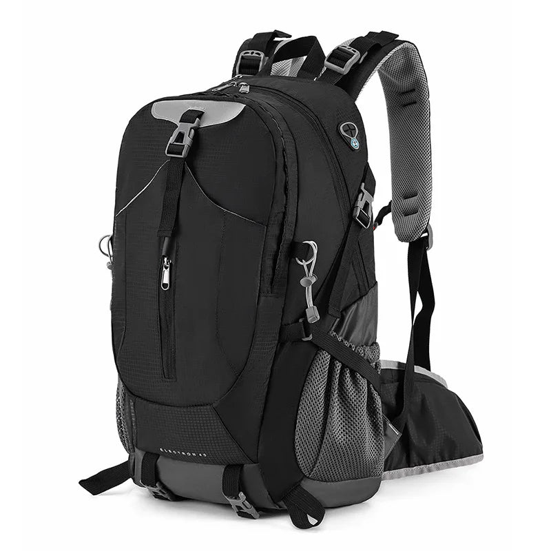 Reiserucksack TrekVault 40 | 40 L Outdoor-Rucksack mit Regenhülle | Für Wandern, Reisen & Alltag | 31 × 20 × 52 cm