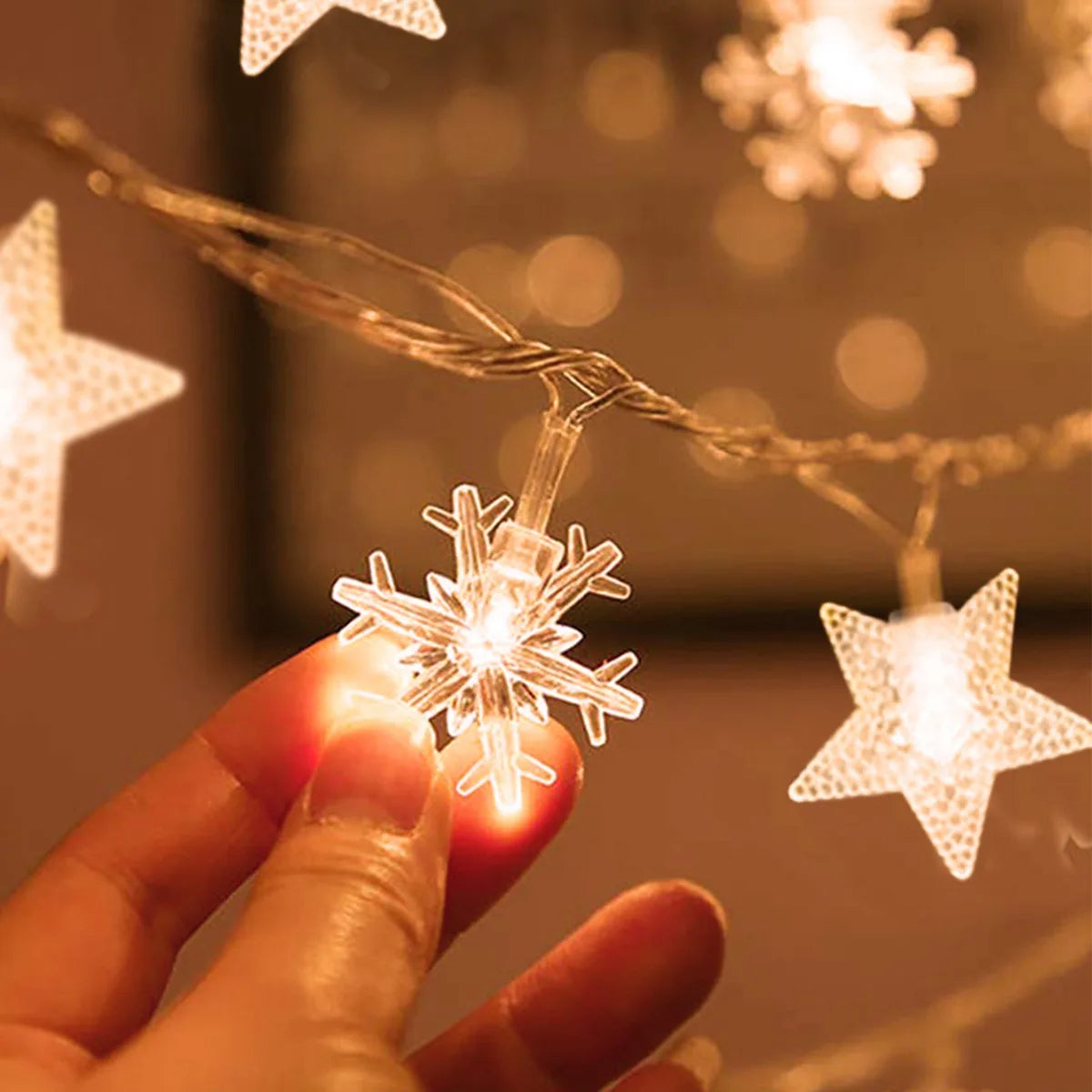 LED Lichterkette FrostGlow | Schneeflocken & Weihnachtsbaum Design | 2025 Weihnachtsdeko | Warmweiß & Bunt | Für Baum & Zuhause