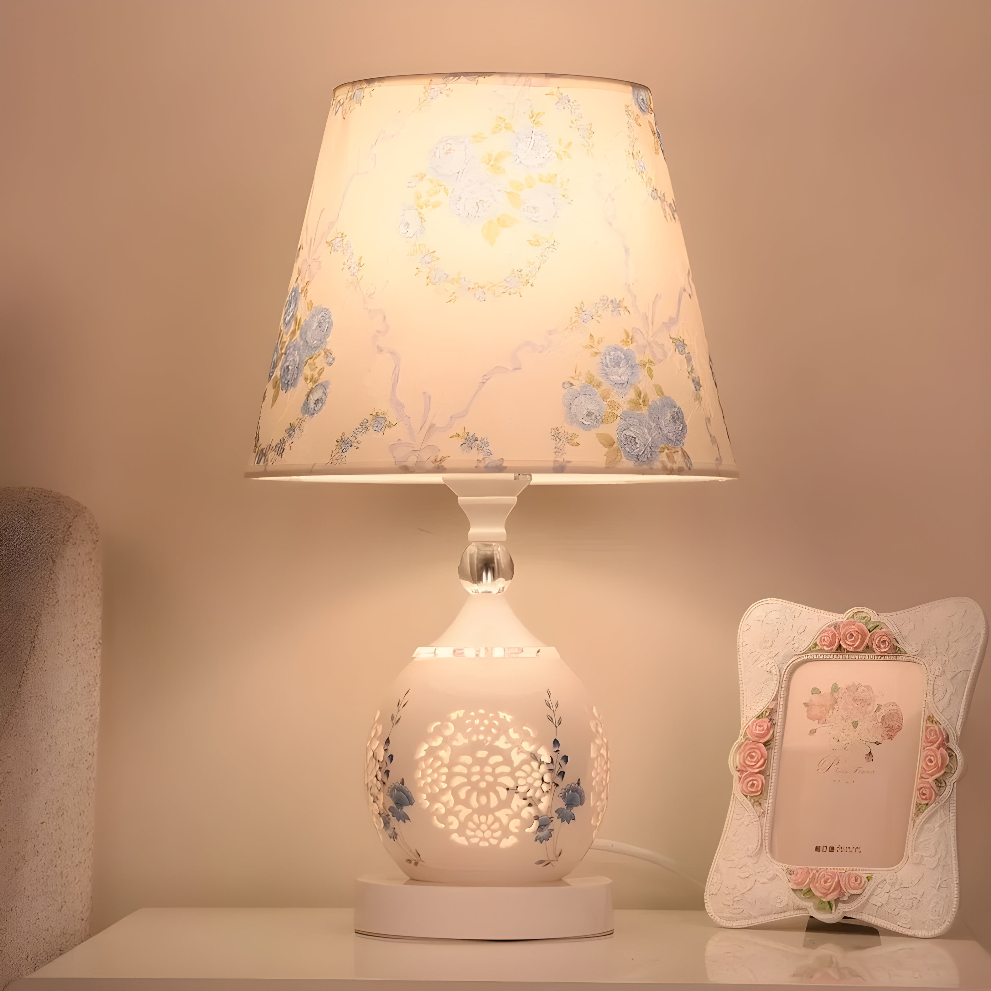 Lustrelia Kristalloptik Tischlampe | LED Beleuchtung & Touchfunktion | Elegantes Lichtspiel | 220V | Kunststoff
