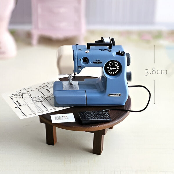 StitchCharm – Kompakte Nähmaschinen voller Magie und Präzision!