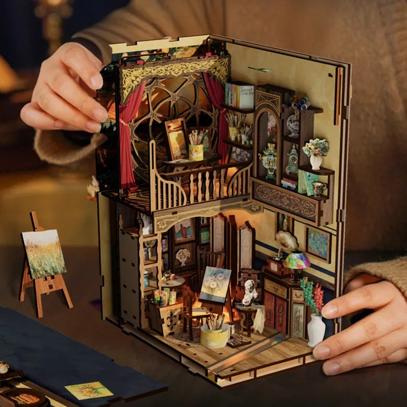 Book Nook - A World Within The Frame
