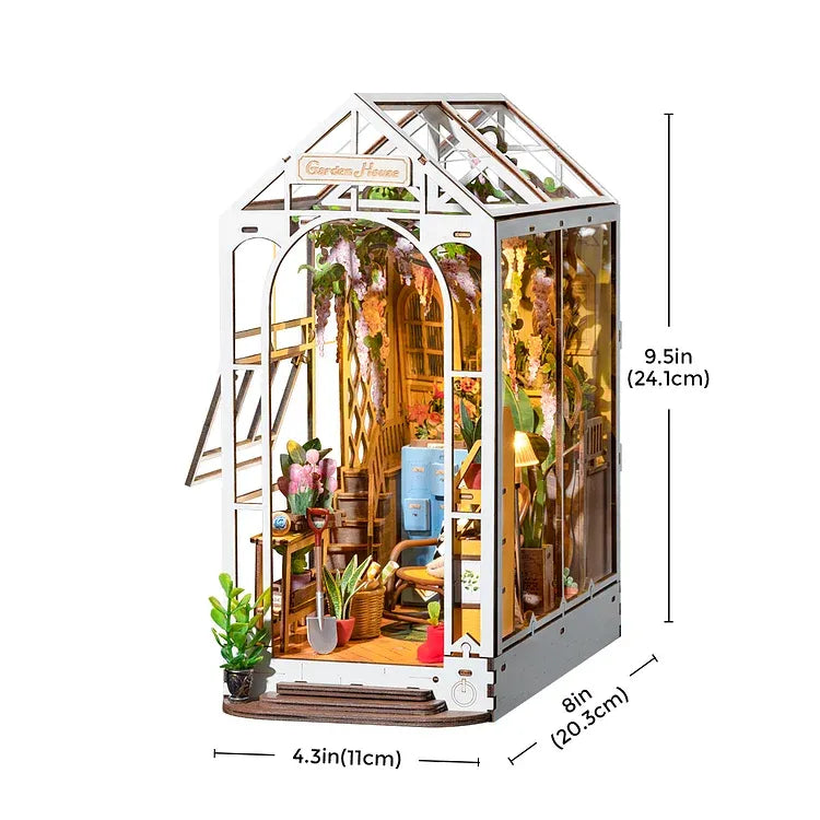 Booknook - Holiday Garden House  | TGB06