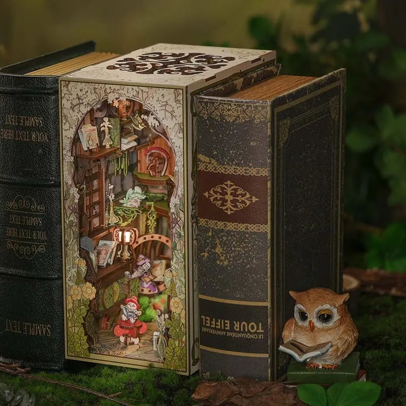 Book Nook - Elves Paradise