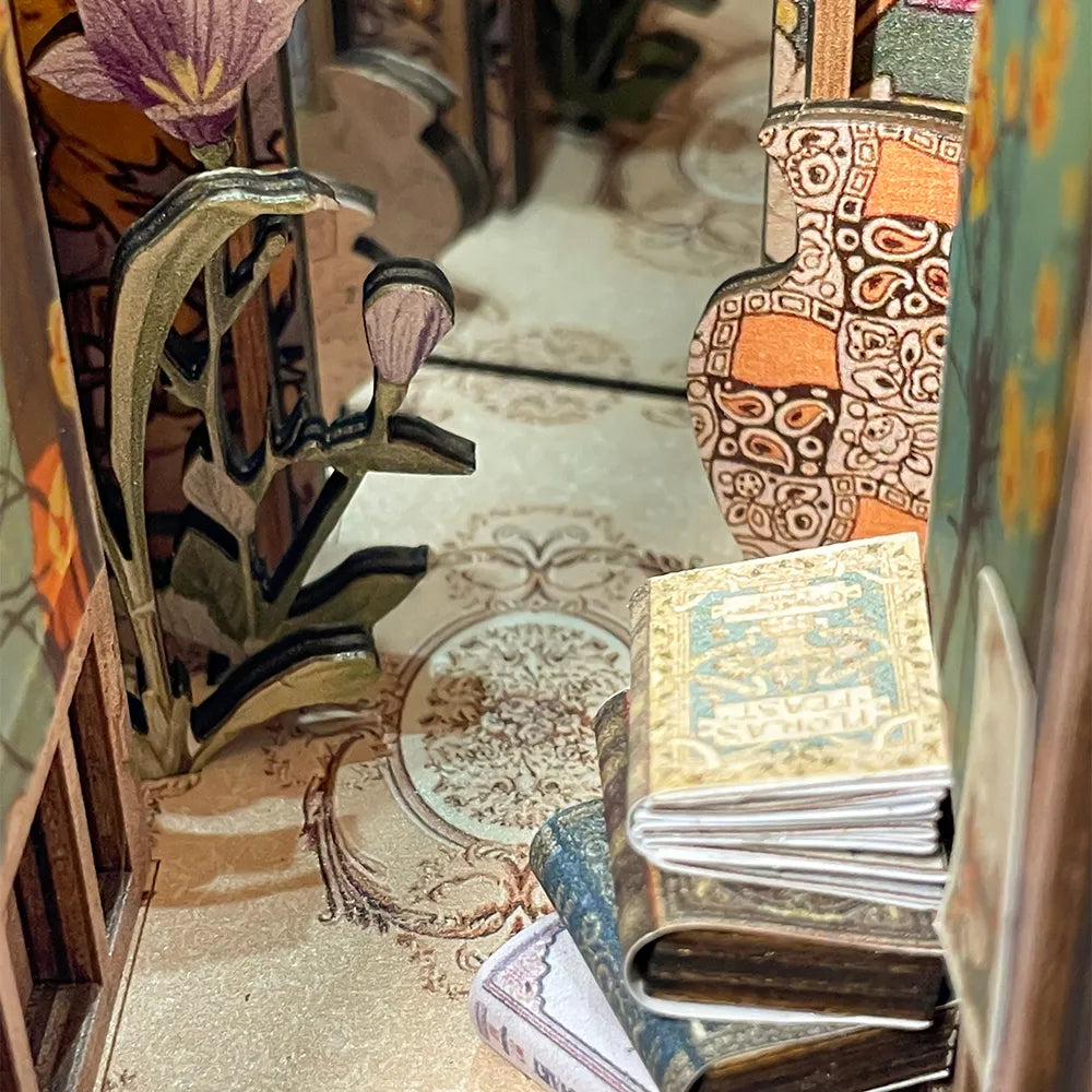 Booknook - Butterfly of the Unknow Lands