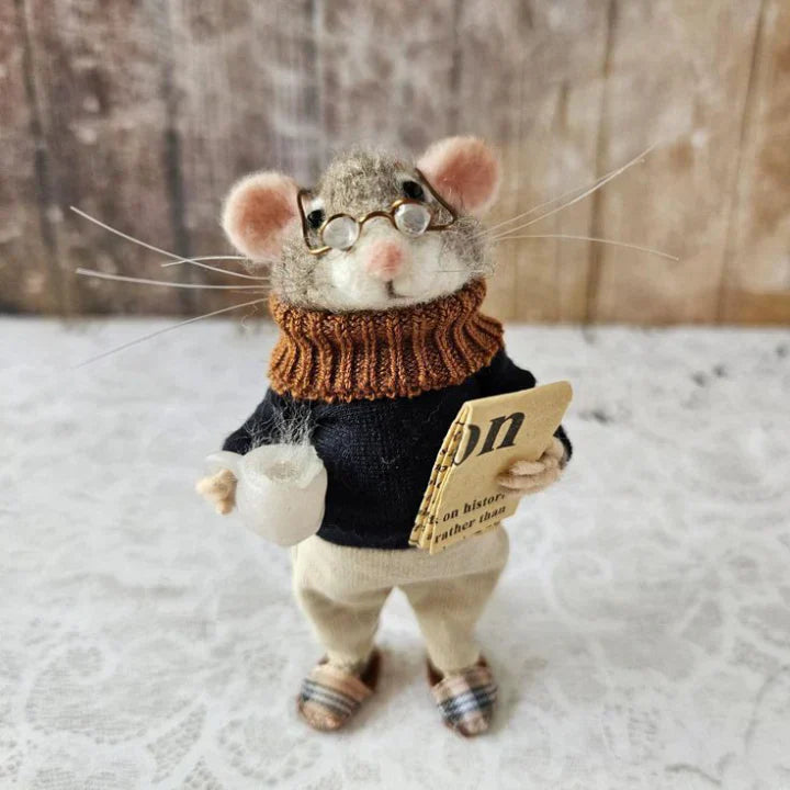 WhiskerWool™ – Handgefertigte, nadelfilzte Maus