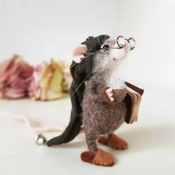 WhiskerWool™ – Handgefertigte, nadelfilzte Maus