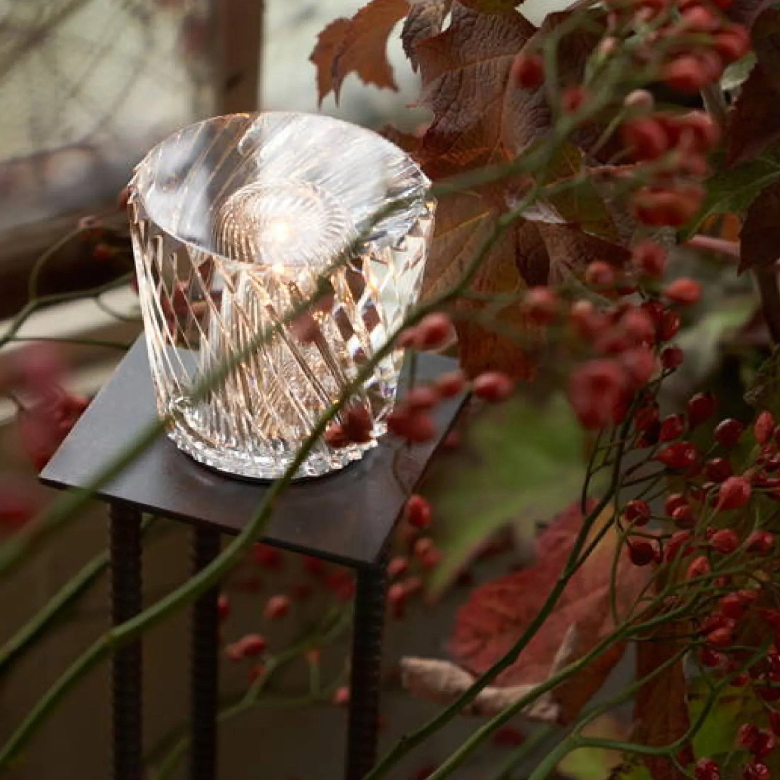 Kristall Tischlampe VÉLORIA | Diamantoptik & 360° Lichtspiel | Kabellos & USB-Aufladbar | Bis zu 12 Std. Leuchtdauer
