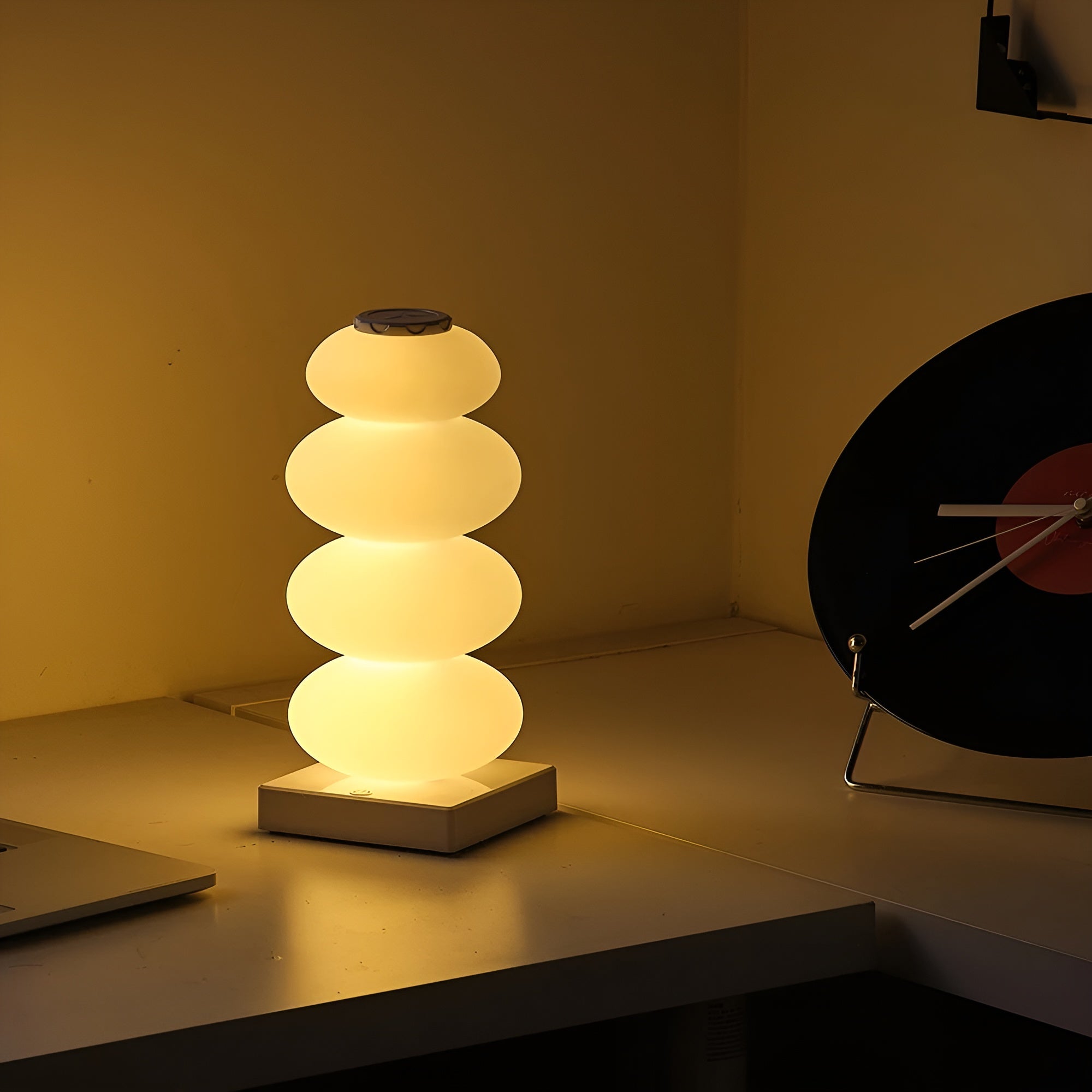 RGB Nachttischlampe | 16 Farben & Touch-Steuerung | Mit Fernbedienung | Tragbar & Wiederaufladbar