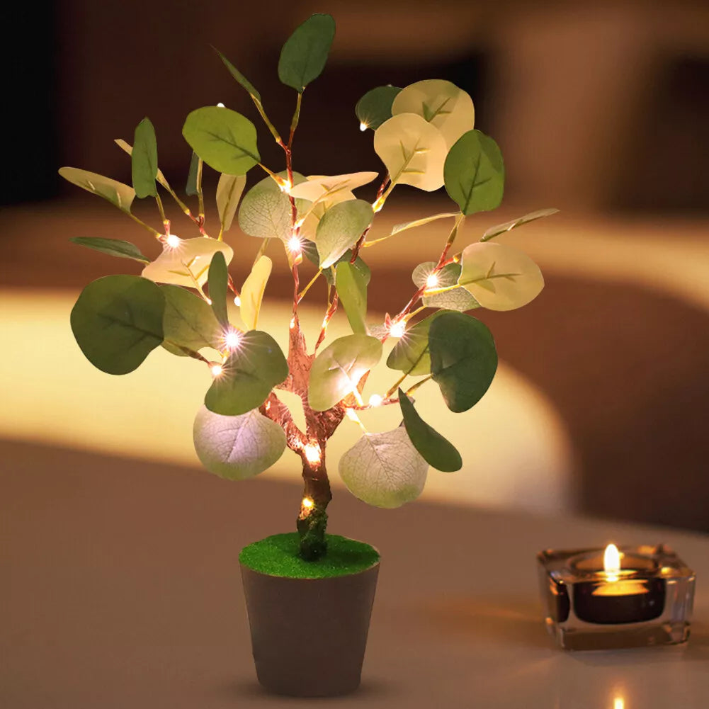 Nordavie LED Nachtlicht Tannenzweig-Design | Warmweißes Licht | USB-Anschluss | 34 cm Höhe | Weihnachtsdeko im Nordic-Stil