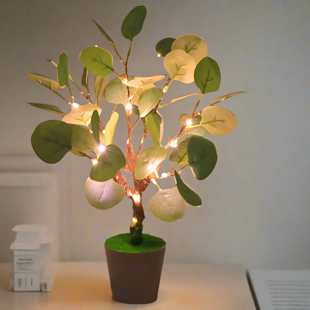 Nordavie LED Nachtlicht Tannenzweig-Design | Warmweißes Licht | USB-Anschluss | 34 cm Höhe | Weihnachtsdeko im Nordic-Stil